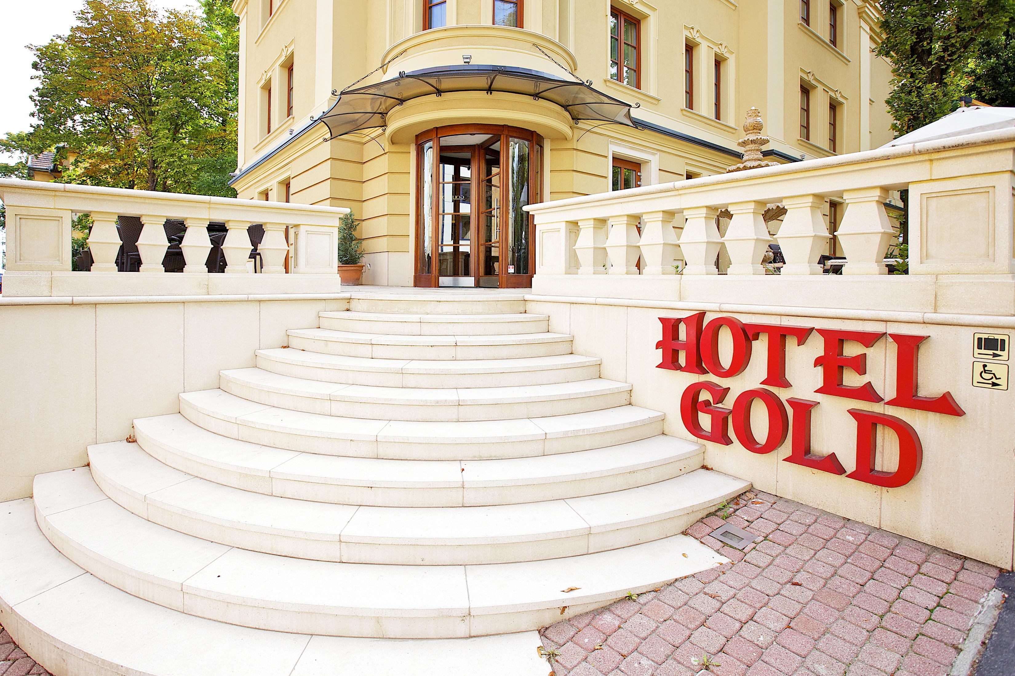 Gold Hotel Budapest Bagian luar foto