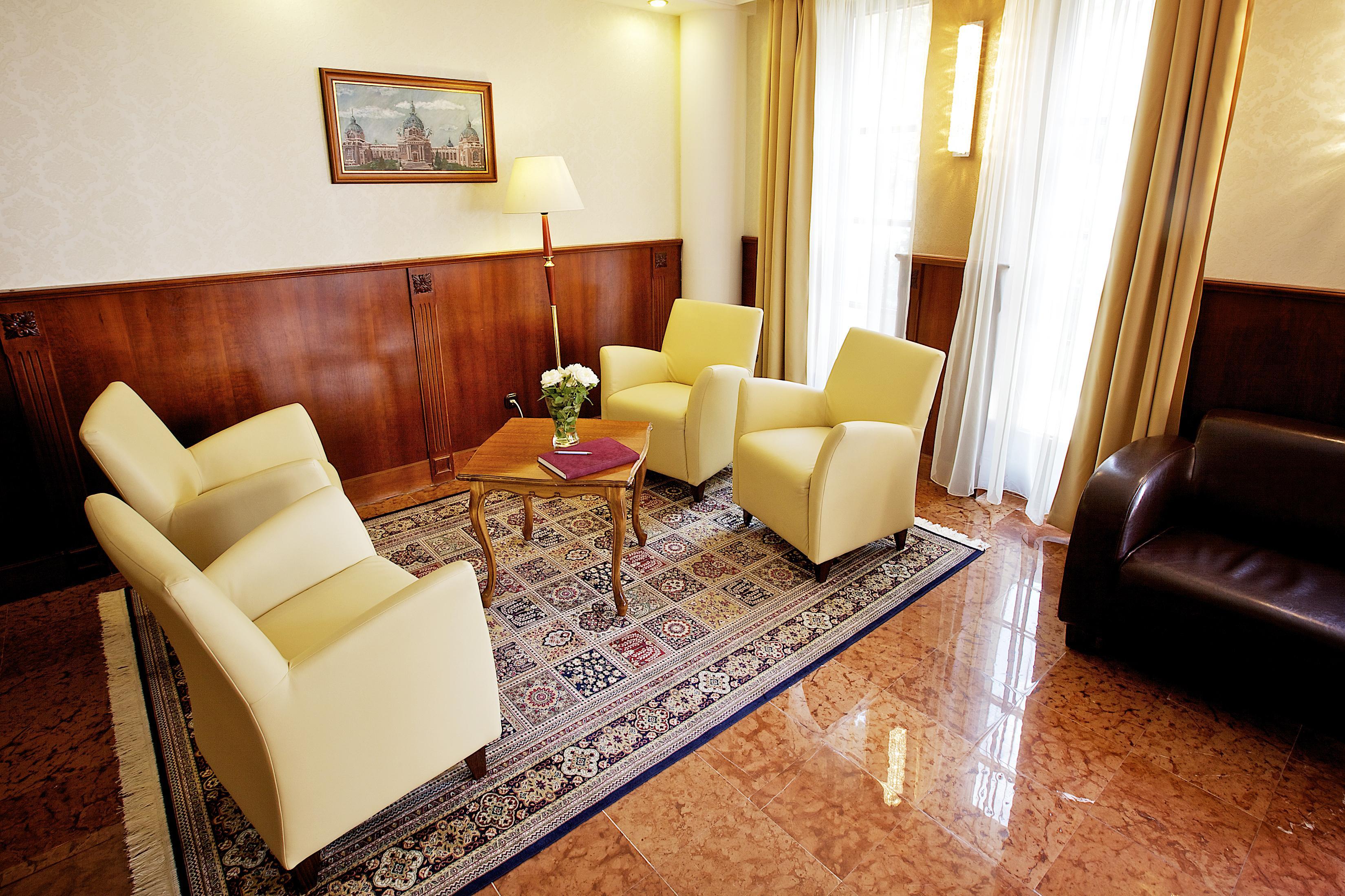 Gold Hotel Budapest Bagian luar foto