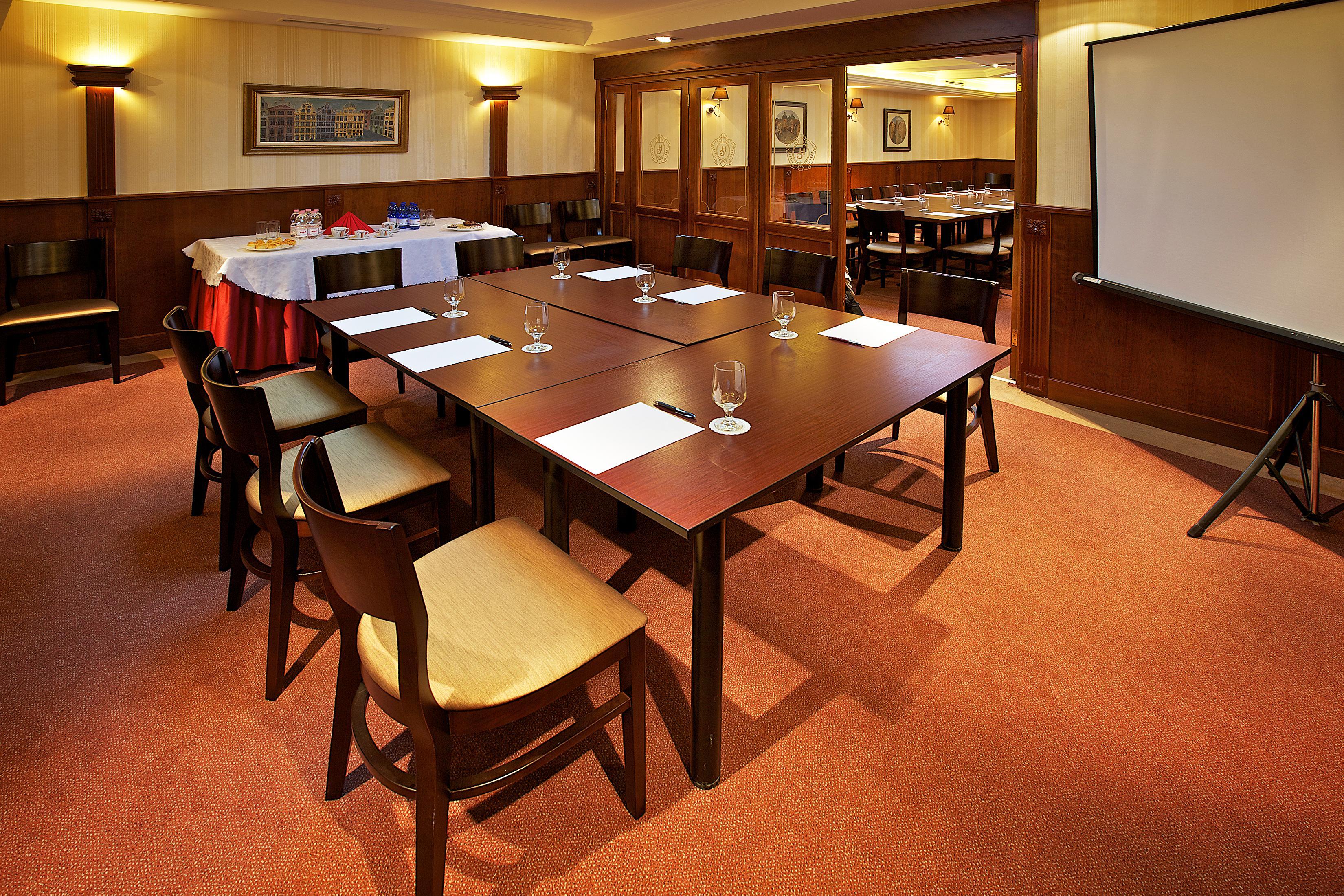 Gold Hotel Budapest Bagian luar foto