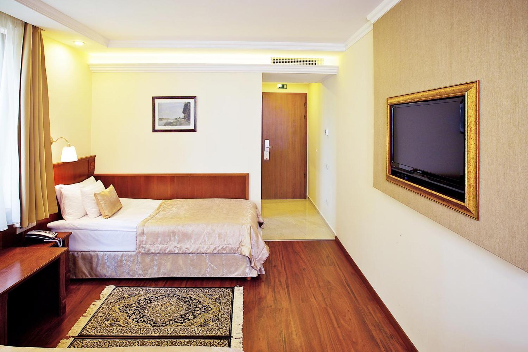 Gold Hotel Budapest Ruang foto